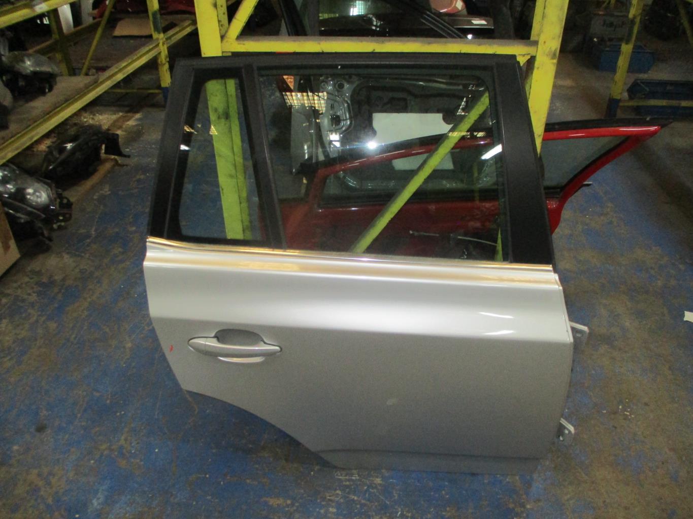 Portiera posteriore destra BMW X3 E83 PHASE 2 Diésel - 1