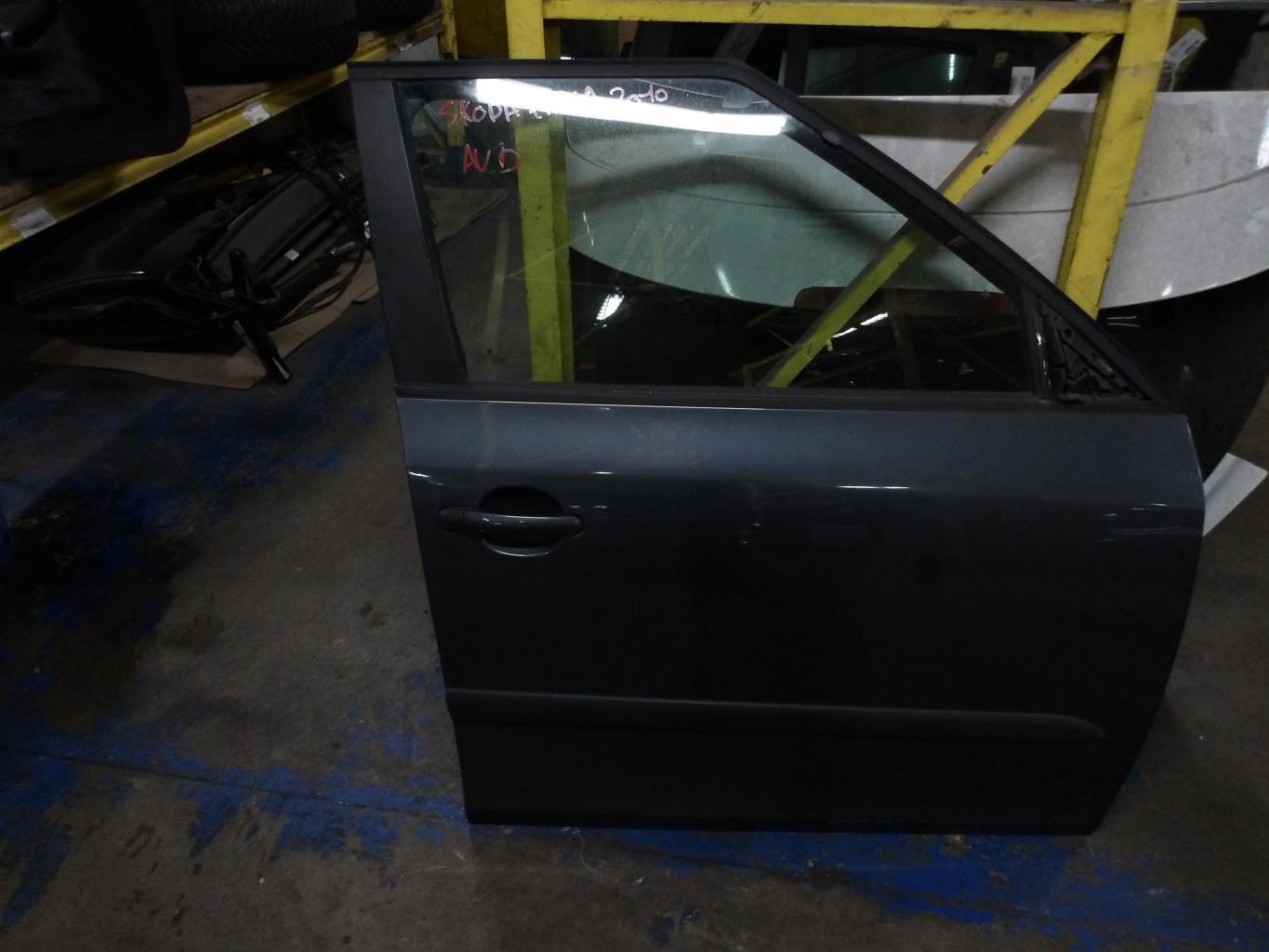 Portiera anteriore destra SKODA FABIA 2 PHASE 2 BREAK Diésel - 1