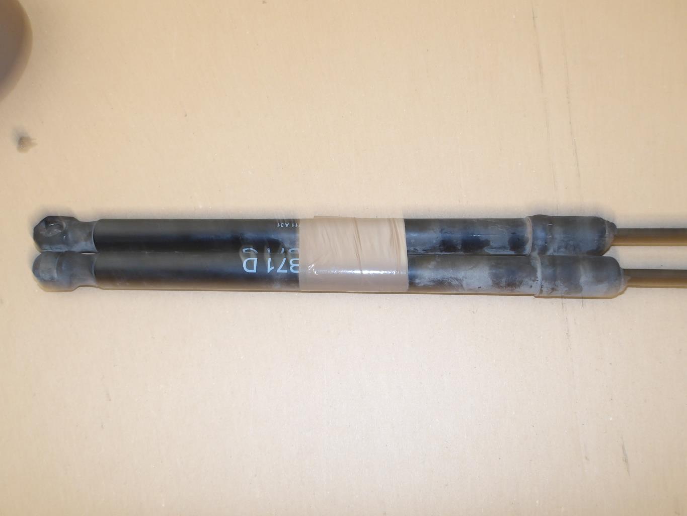 Verin de coffre CITROEN C4 2 PHASE 1 Diesel - 1