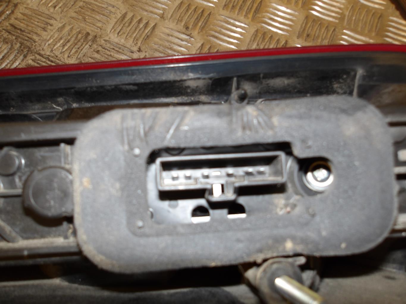 Fanale posteriore principale sinistro (luci) FORD C-MAX 1 PHASE 2 Diésel - 1