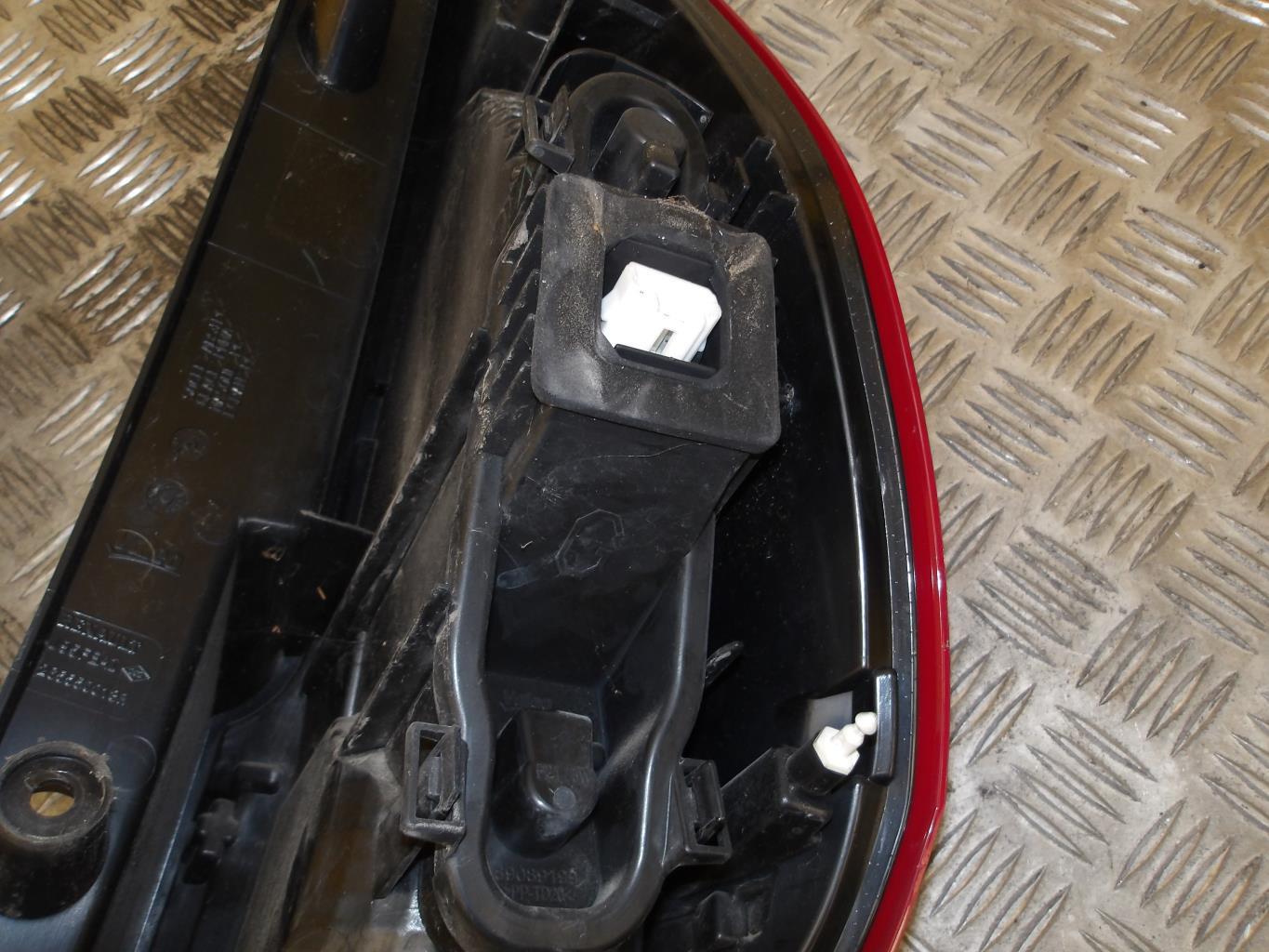 Fanale posteriore principale sinistro (luci) RENAULT SCENIC 3 PHASE 1 Diésel - 1
