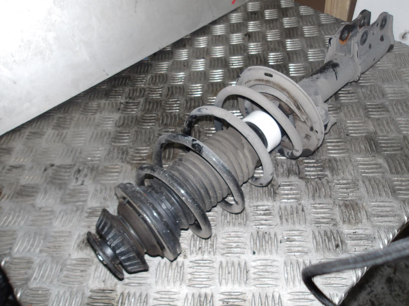 Ammortizzatore anteriore sinistro TOYOTA YARIS 3 PHASE 3 Gasolina/Híbrido - 1