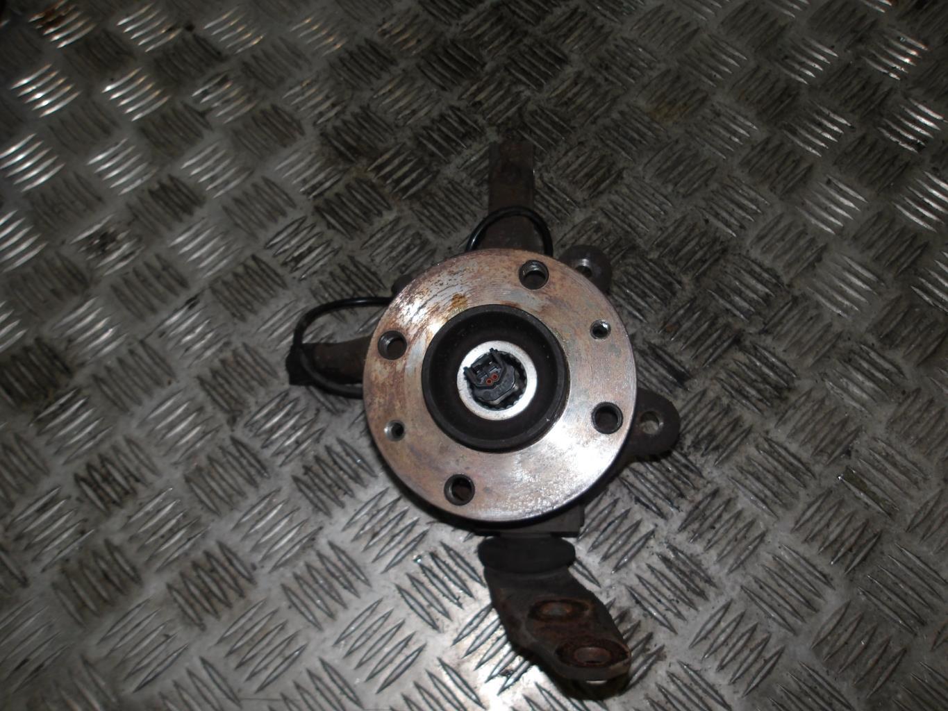 Moyeu avant gauche RENAULT TWINGO 2 PHASE 1 Diesel - 1