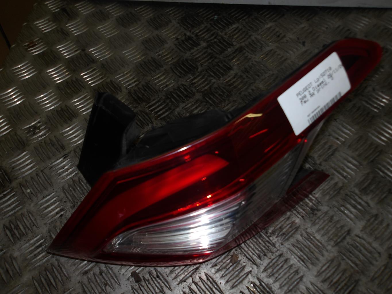 Fanale posteriore principale destro (luci) PEUGEOT 308 2 PHASE 1 Diésel - 1