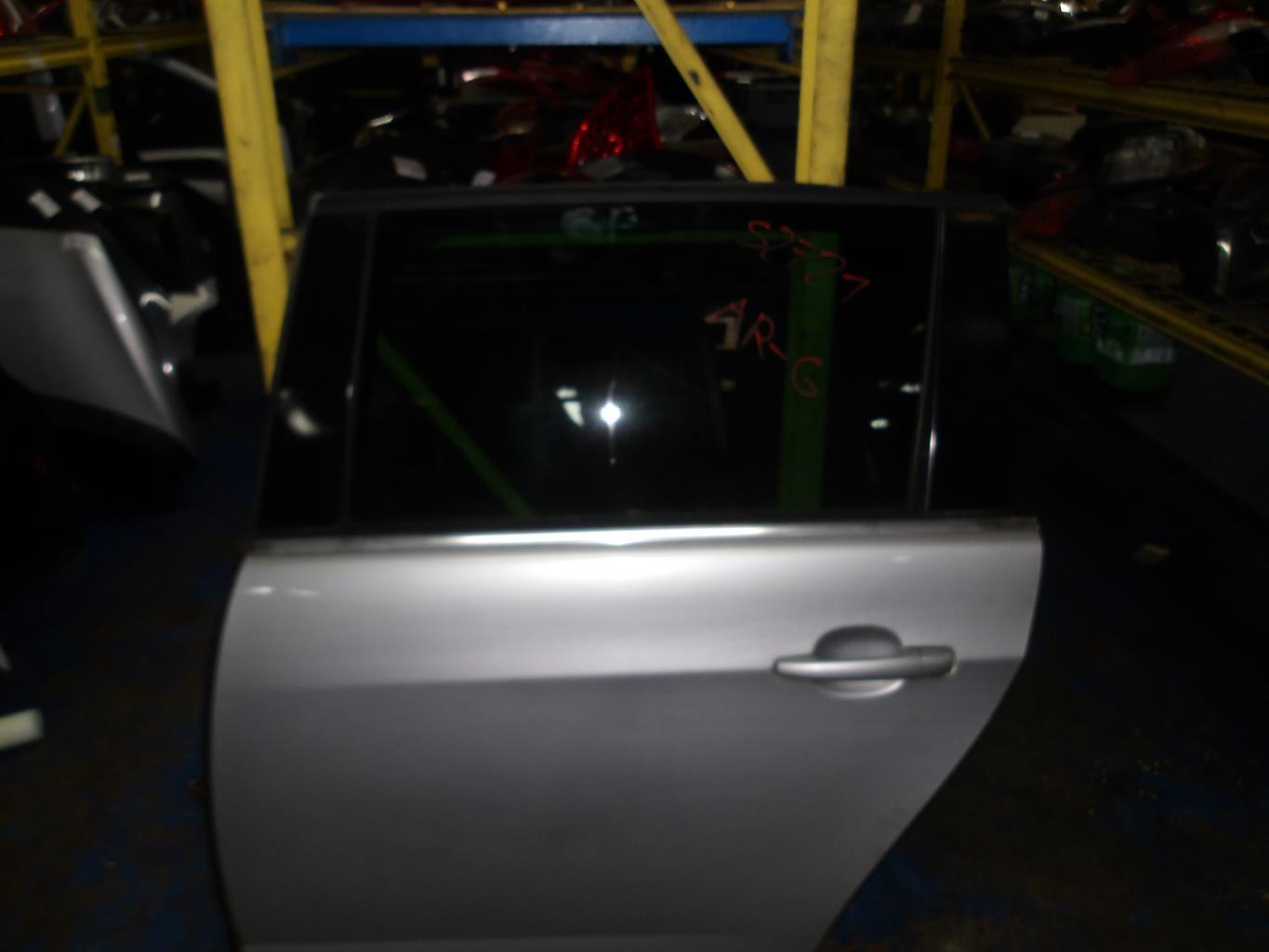 Portiera posteriore sinistra PEUGEOT 5008 1 PHASE 1 Diésel - 1