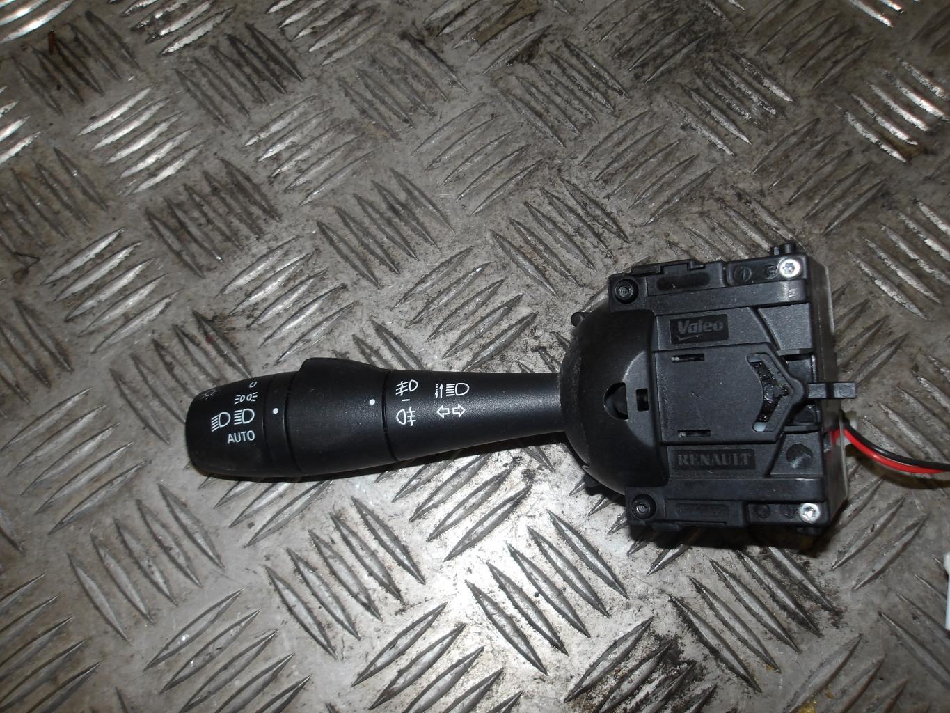 Commodo phare RENAULT CAPTUR 1 PHASE 2 Essence - 1