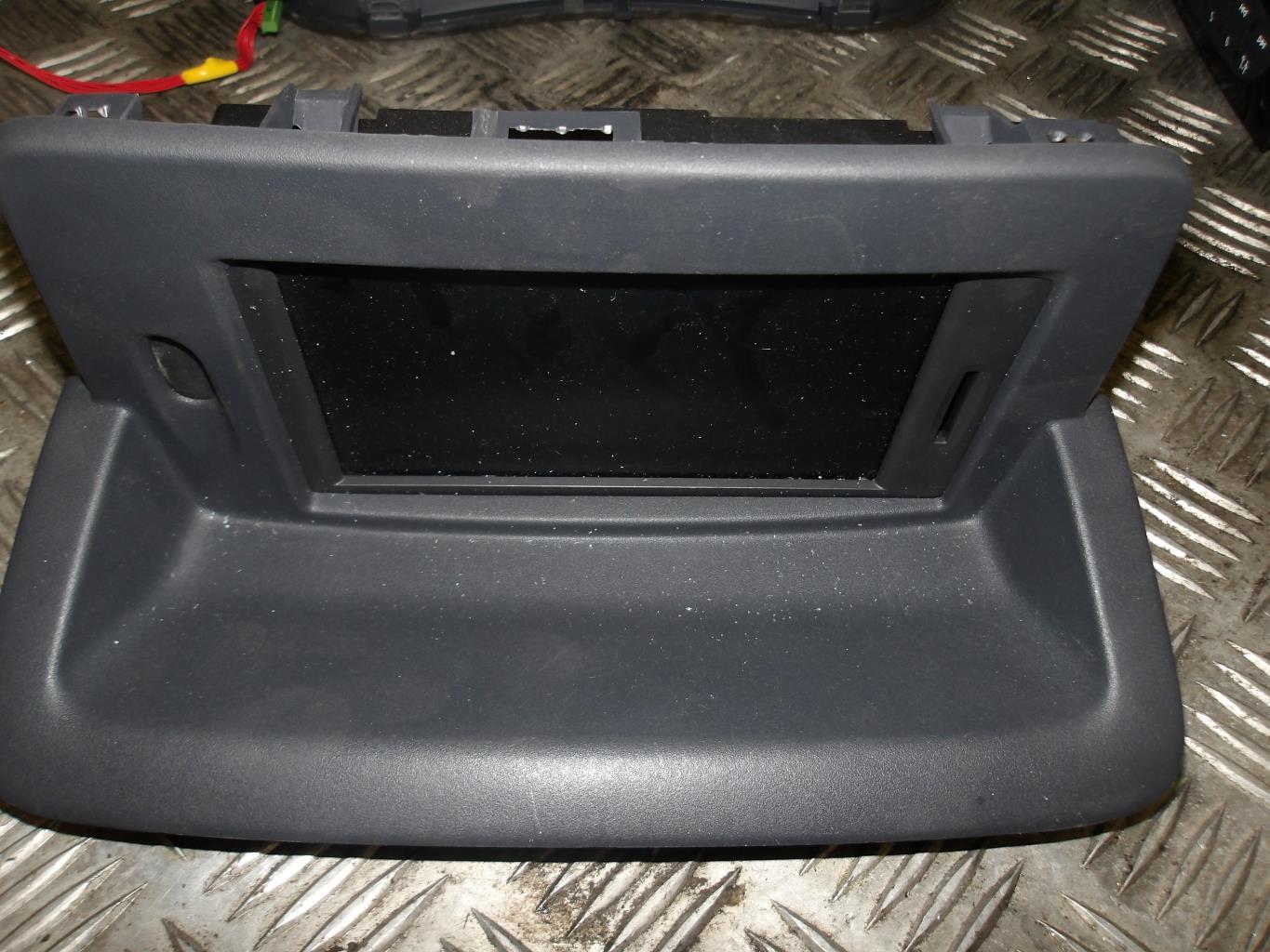 Ecran GPS RENAULT CLIO 3 PHASE 2 Essence - 1