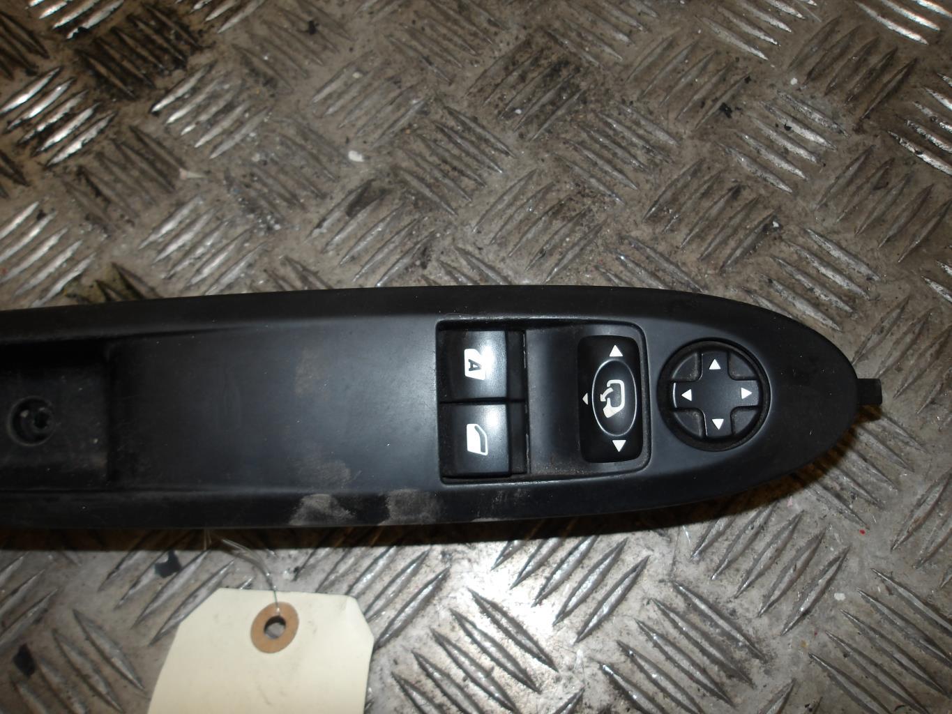 Interruttore lavacristalli anteriore sinistro CITROEN DS3 PHASE 1 Diésel - 1