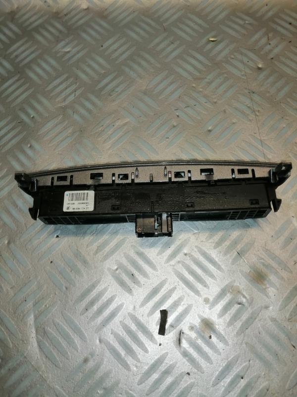 Bouton de warning PEUGEOT 308 1 PHASE 1 Diesel - 1