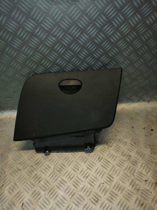 Boite a gants SEAT LEON 2 PHASE 1 Diesel - 1