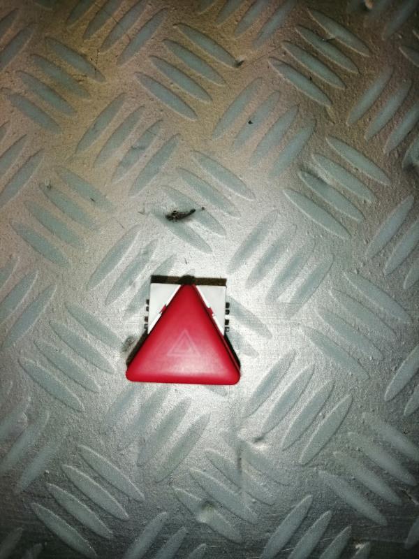 Bouton de warning VOLKSWAGEN GOLF 5 Diesel - 1