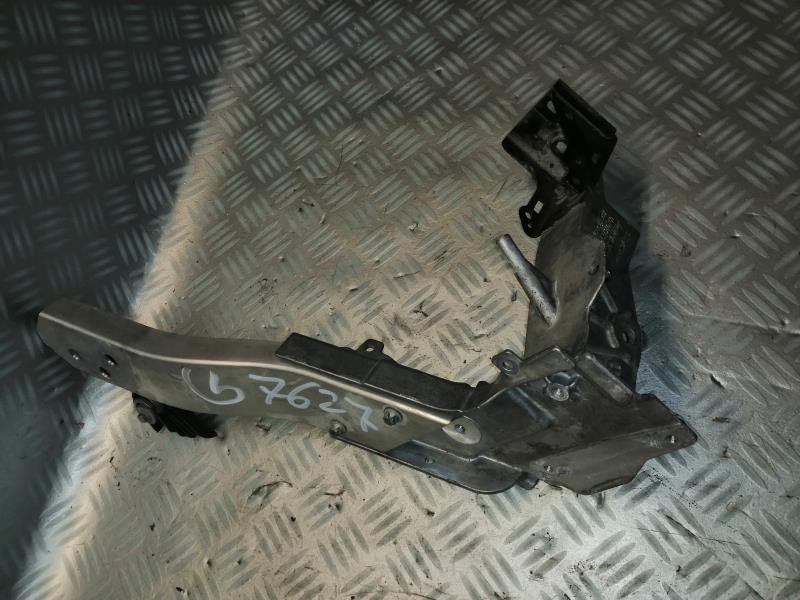 Support de phare droit (tôle) MERCEDES CLASSE E 213 Diesel - 1
