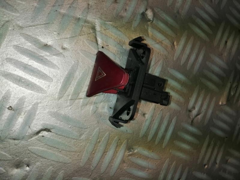 Bouton de warning PEUGEOT 307 PHASE 1 Essence - 1
