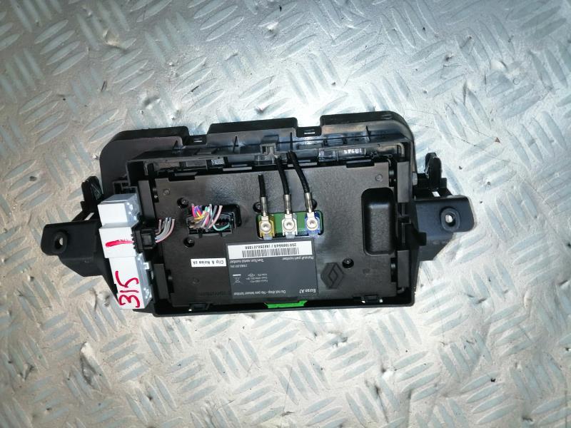 Ecran GPS RENAULT MEGANE 3 PHASE 1 Diesel - 1