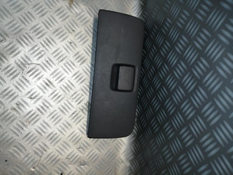 Porte boite a gants RENAULT CLIO 2 PHASE 1 Essence - 1