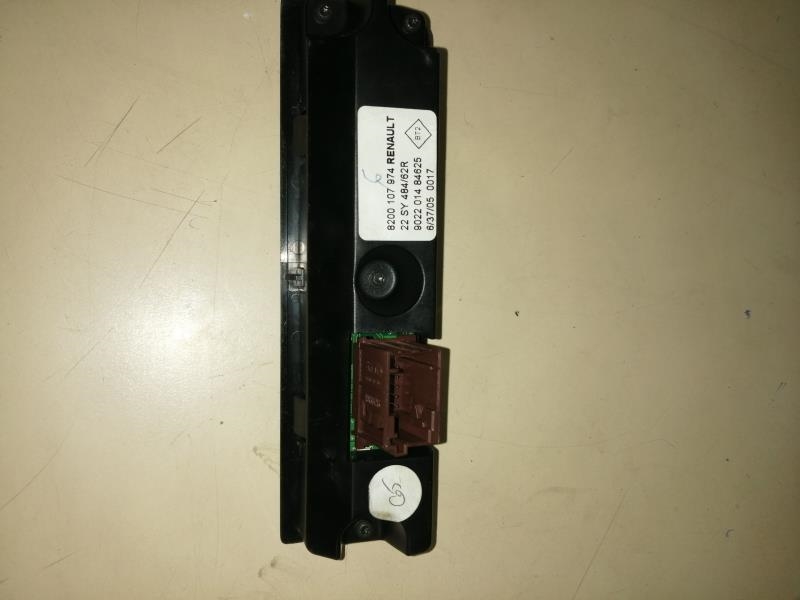 Bouton/Interrupteur RENAULT SCENIC II PHASE 1 Essence - 1