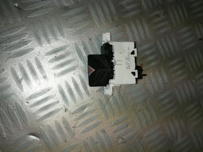 Bouton de warning FORD FOCUS 1 Diesel - 1