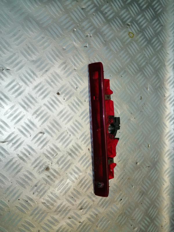 Feu arriere stop central RENAULT CLIO 3 PHASE 2 Diesel - 1