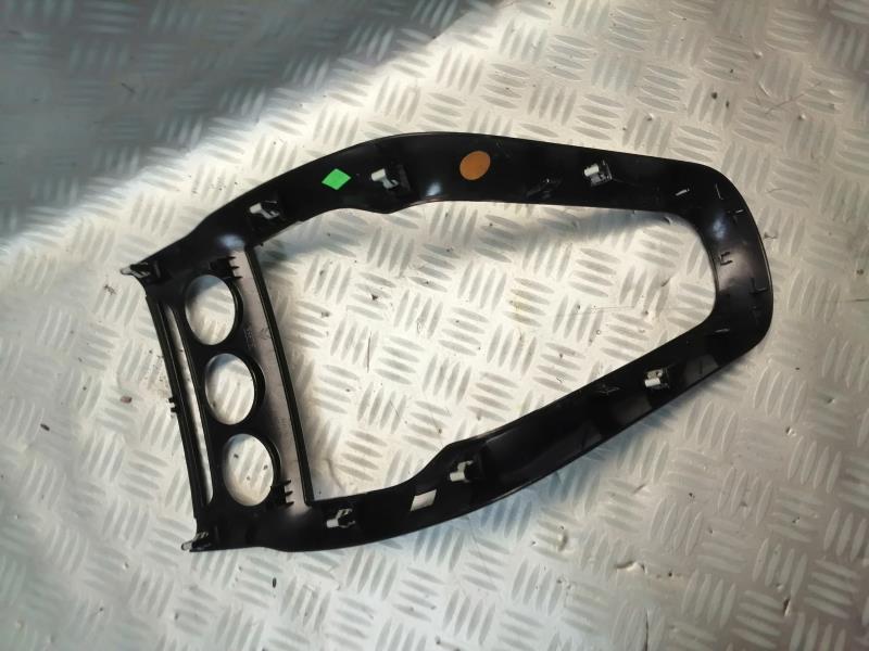 Console central (interieur plastique) CITROEN DS3 PHASE 1 Diesel - 1