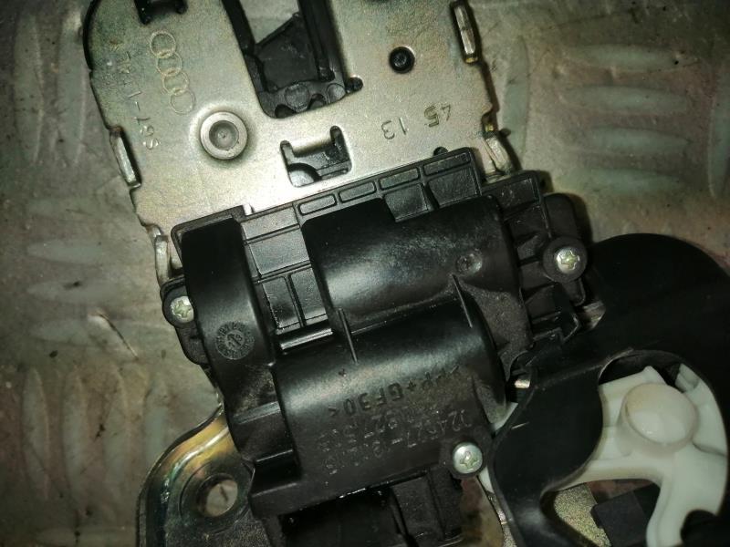 Serrure de coffre AUDI A1 1 SPORTBACK PHASE 1 Diesel - 1