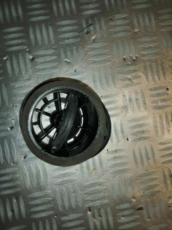 Bocchetta aerazione cruscotto anteriore sinistra AUDI A1 1 SPORTBACK PHASE 1 Diésel - 1
