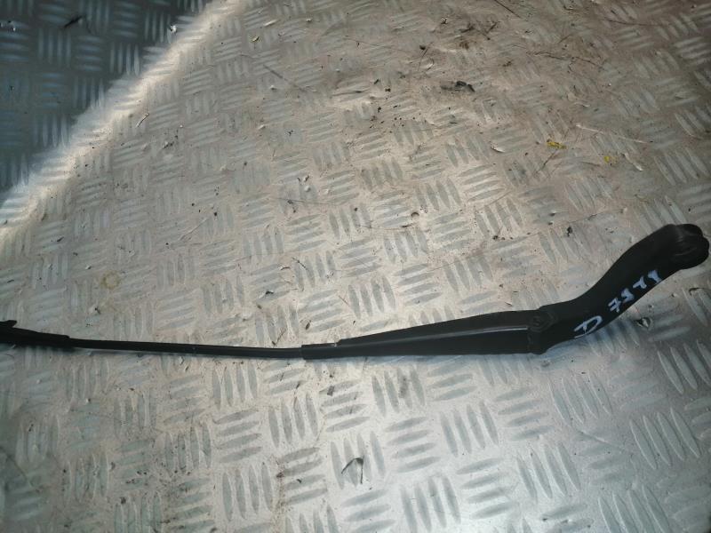 Braccio tergicristallo anteriore destro MERCEDES CLASSE B 245 PHASE 1 Gasolina - 1