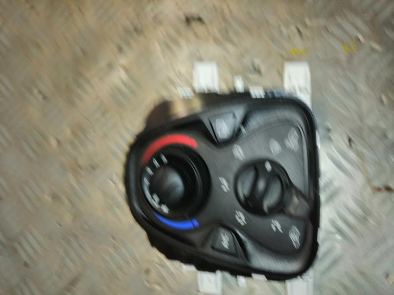 Commande chauffage PEUGEOT 108 Essence - 1