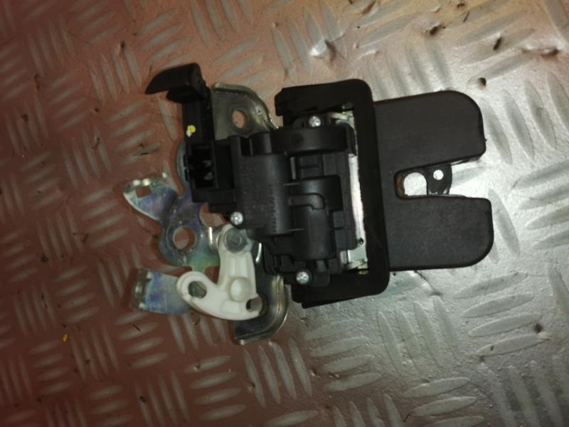 Serrure de coffre AUDI Q5 1 PHASE 1 Diesel - 1