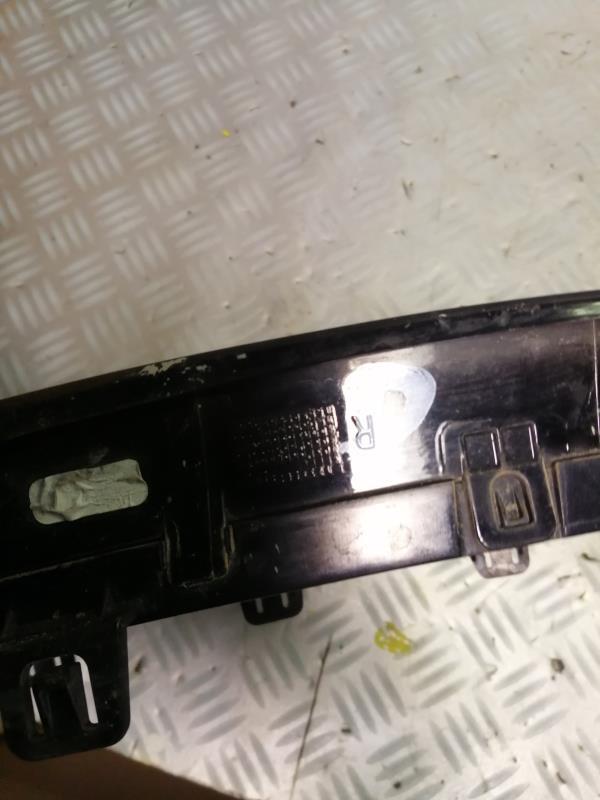 Grille de calandre droite BMW SERIE 1 E82 COUPE Diesel - 1