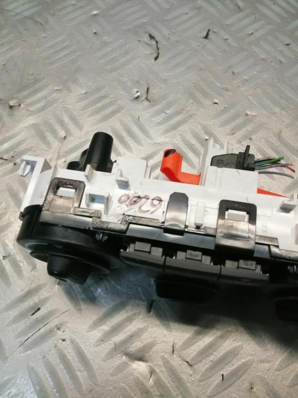 Commande chauffage CITROEN C3 3 PHASE 1 Essence - 1