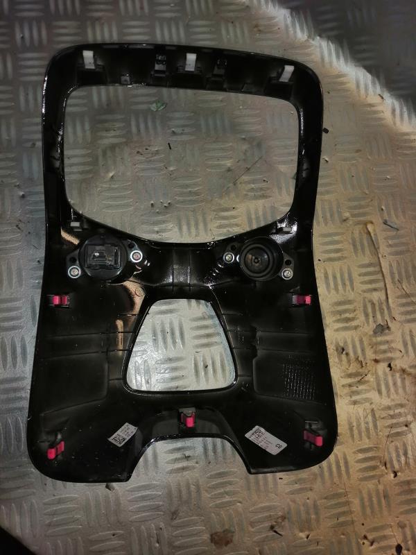 Consolle centrale (interno in plastica) PEUGEOT 108 Gasolina - 1
