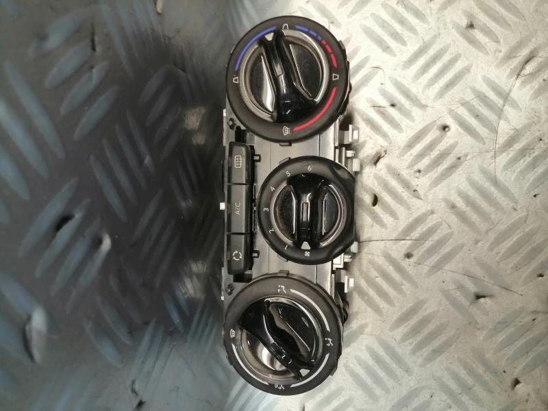 Commande chauffage PEUGEOT 208 1 PHASE 1 Essence - 1