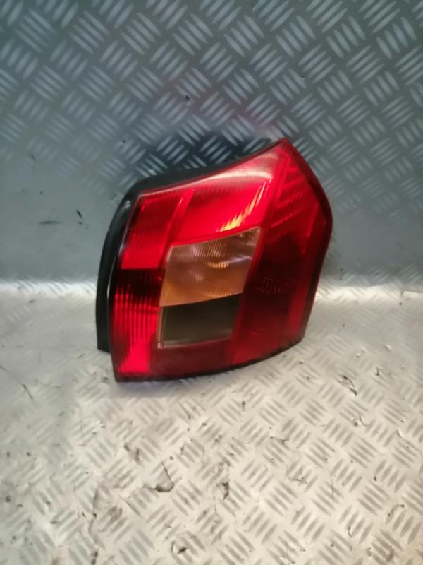 Fanale posteriore principale destro (luci) TOYOTA COROLLA 10 PHASE 1 Diésel - 1