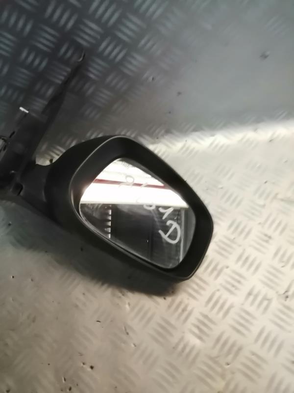 Retrovisor derecho SUZUKI SWIFT 3 Gasolina - 1