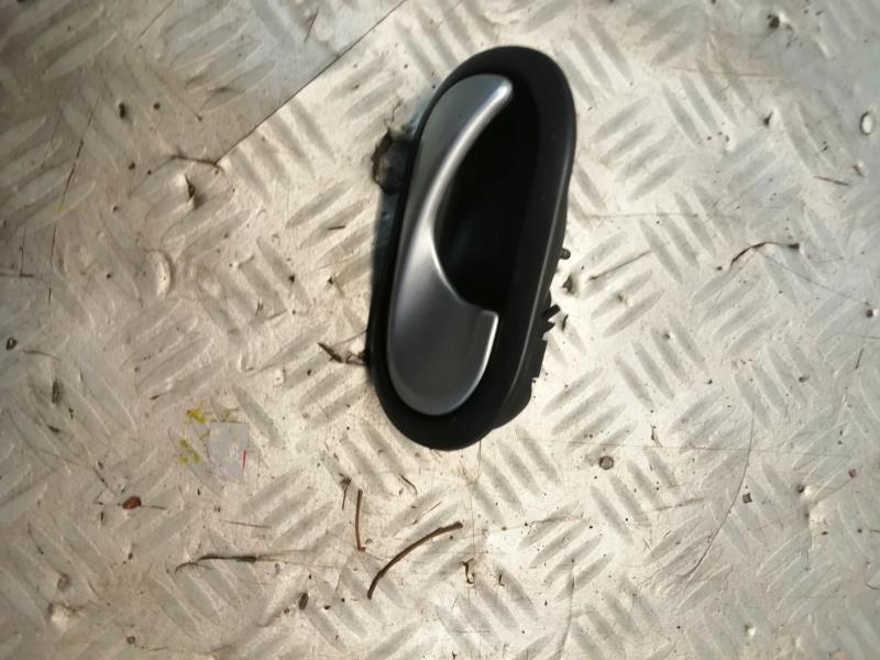 Poignee interieur avant droit RENAULT TWINGO 2 PHASE 1 Essence - 1