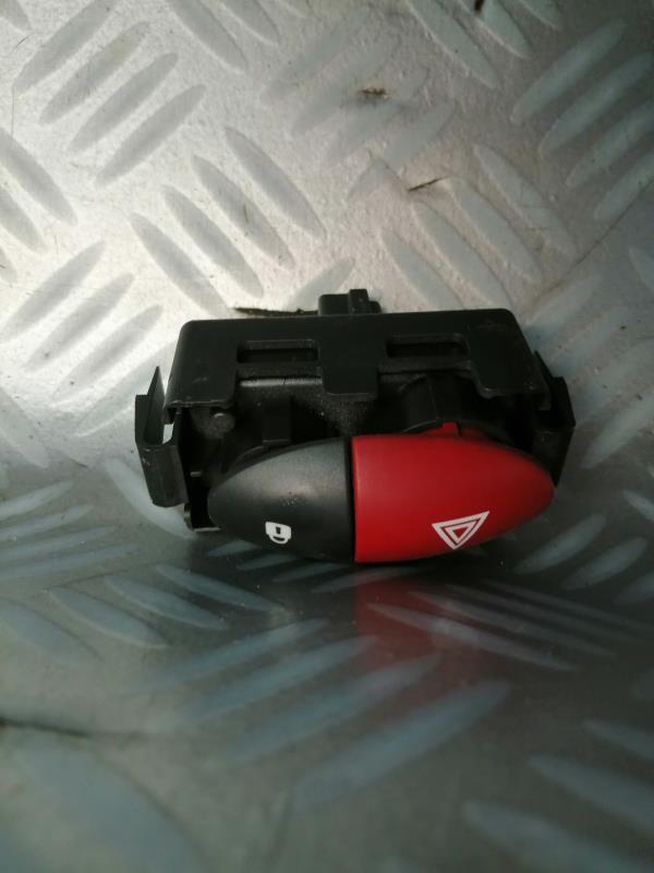 Bouton de warning RENAULT TWINGO 2 PHASE 1 Diesel - 1