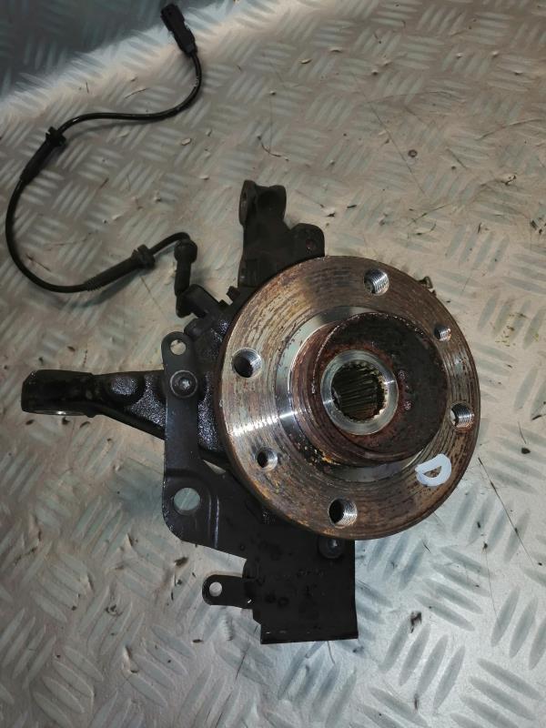 Mozzo anteriore destro RENAULT CLIO 4 PHASE 2 Diésel - 1