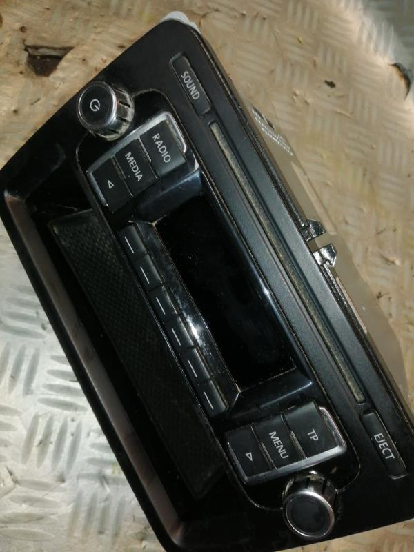 Autoradio originale VOLKSWAGEN CADDY 3 PHASE 2 Diésel - 1