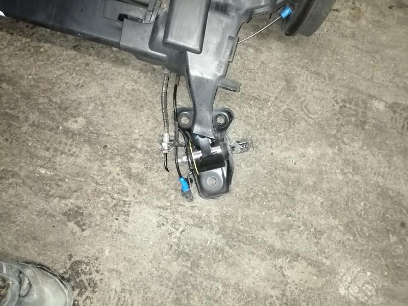 Train arriere complet PEUGEOT 208 1 PHASE 1 Essence - 1