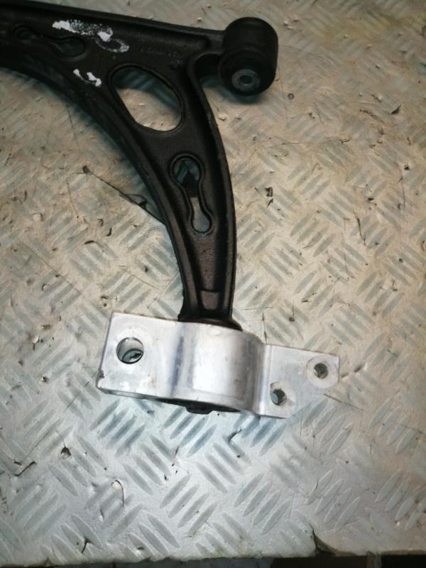 Triangolo anteriore sinistro VOLKSWAGEN TOURAN 1 PHASE 2 Diésel - 1