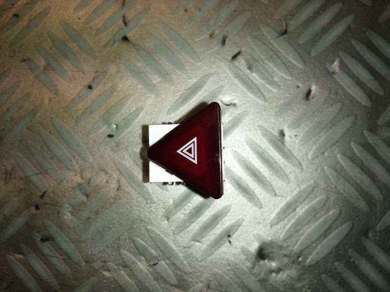 Bouton de warning VOLKSWAGEN CADDY 3 PHASE 2 Diesel - 1