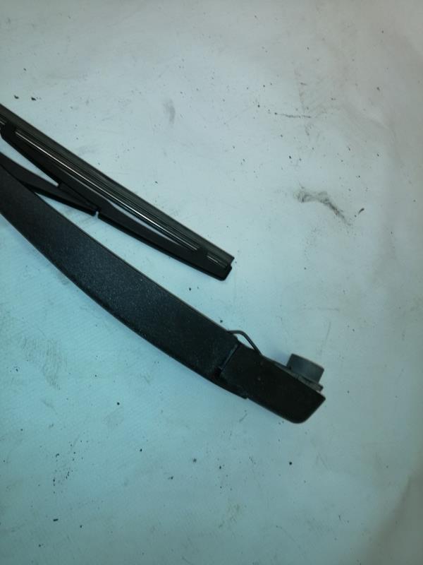 Braccio tergicristallo posteriore RENAULT CLIO 3 PHASE 2 BREAK Diésel - 1