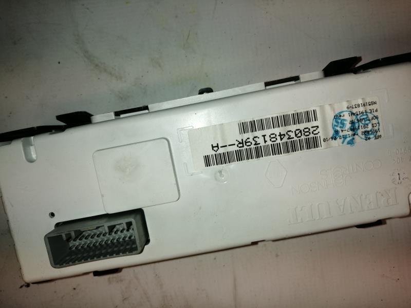 Afficheur RENAULT CLIO 3 PHASE 2 BREAK Diesel - 1