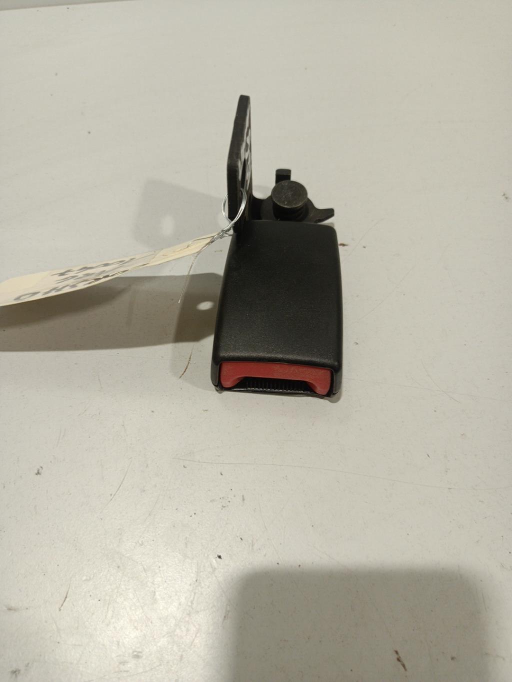 Aggancio cintura sicurezza posteriore sinistro OPEL CORSA D PHASE 1 Gasolina - 1