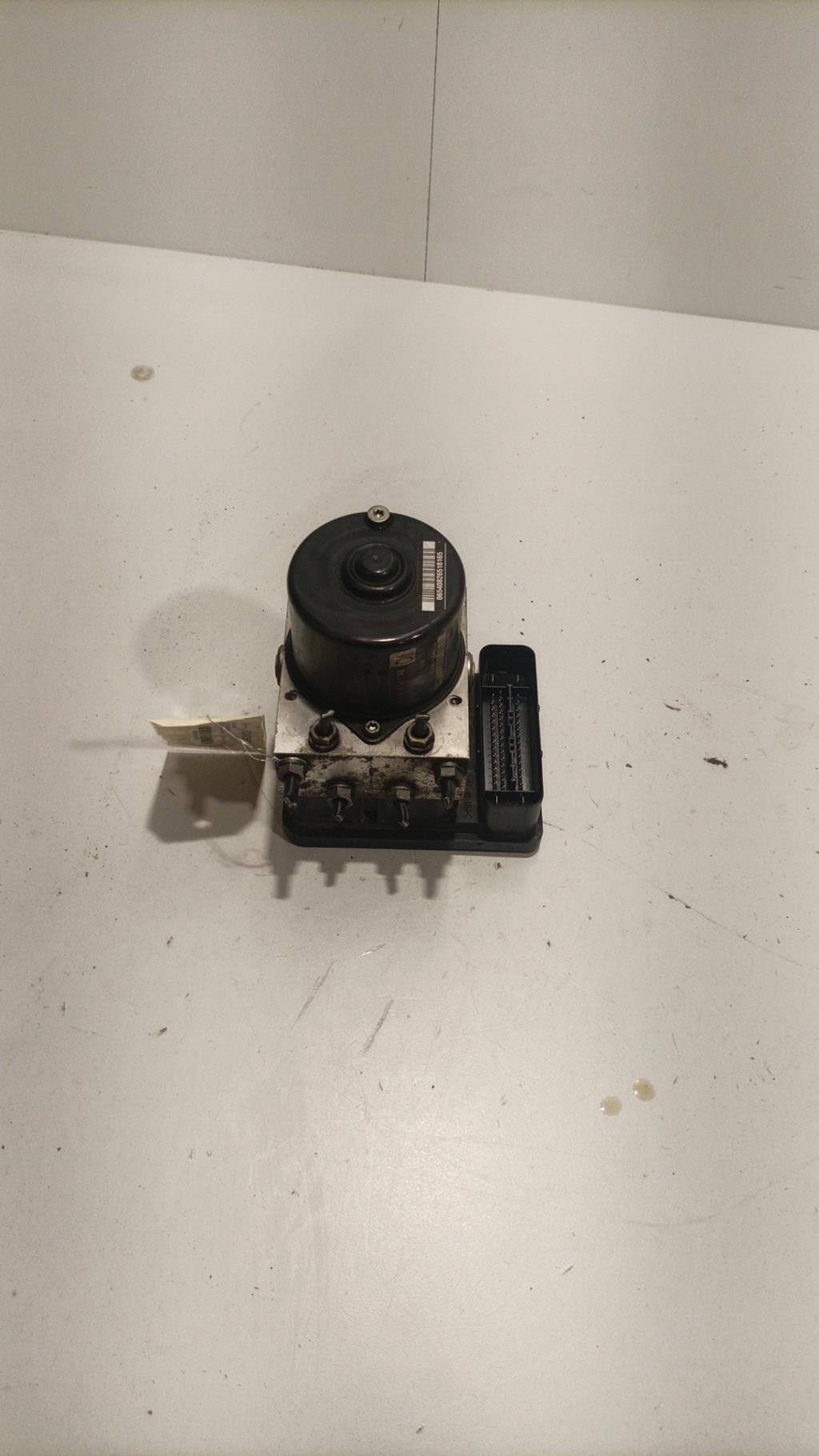Bloc ABS (freins anti-blocage) VOLKSWAGEN EOS CABRIO PHASE 1 Diesel - 1