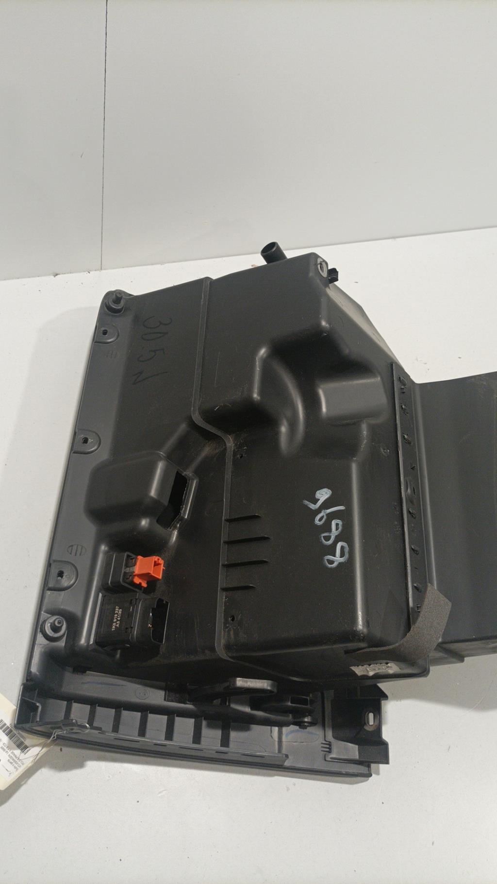 Vano portaoggetti VOLKSWAGEN POLO 5 PHASE 1 Diésel - 1