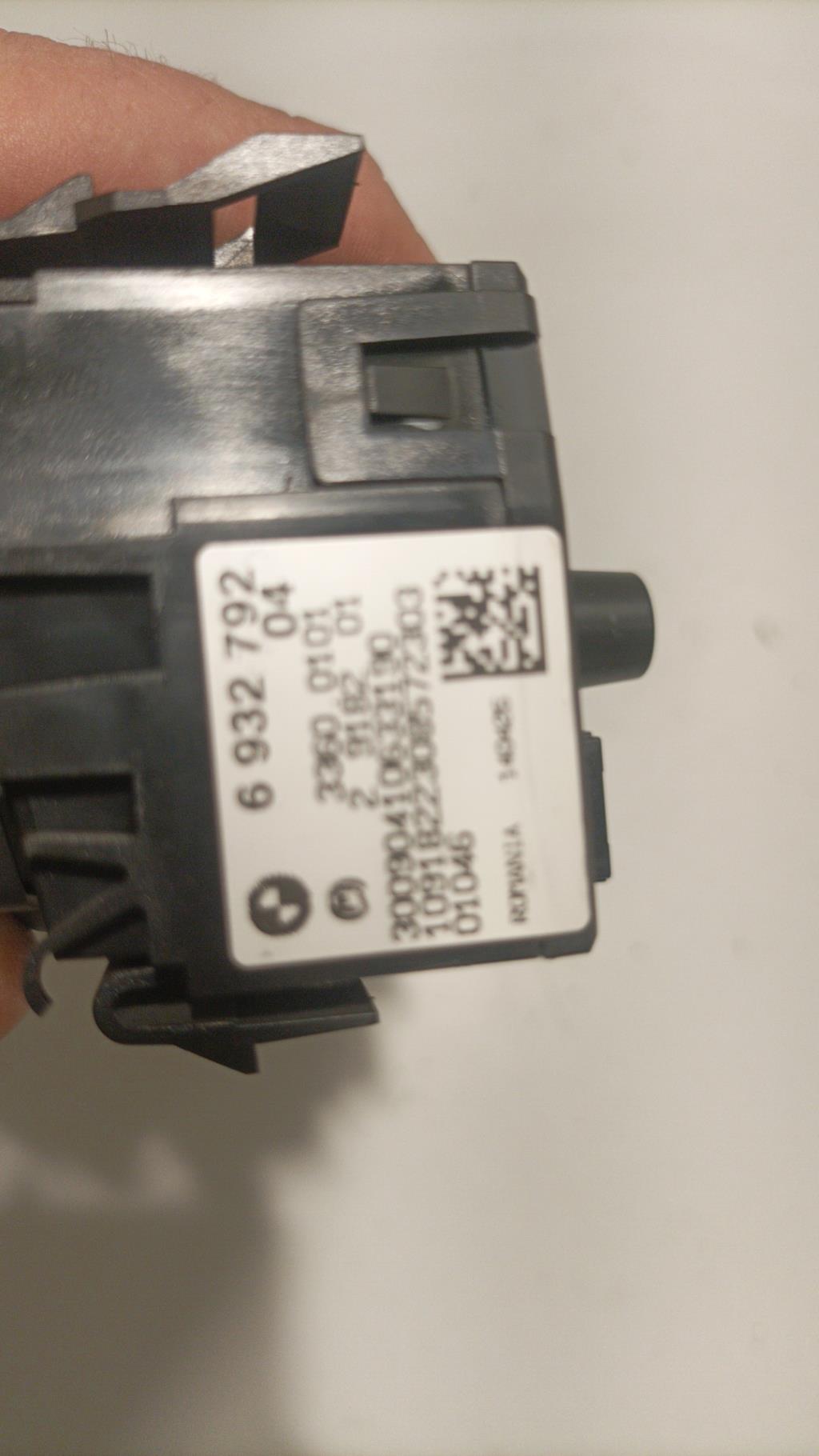 Commande de phare BMW SERIE 1 E87 PHASE 2 Diesel - 1