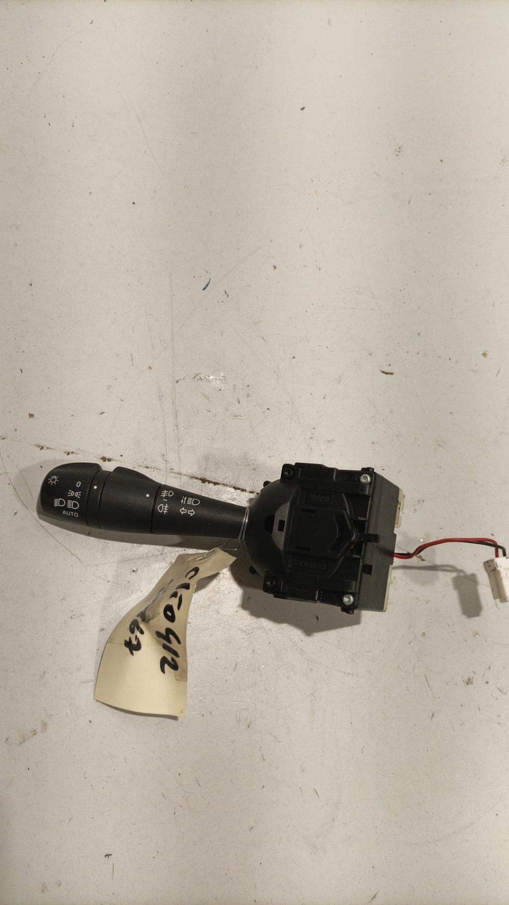 Commodo phare RENAULT CLIO 4 PHASE 2 Diesel - 1