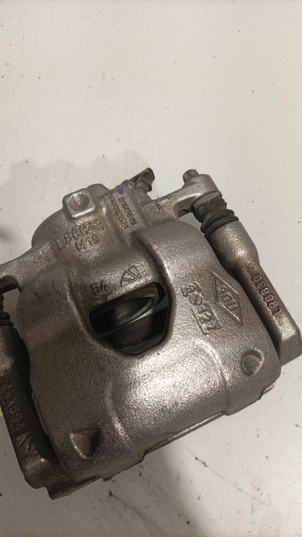 Pinza freni anteriore sinistra RENAULT CLIO 5 PHASE 1 Diésel - 1