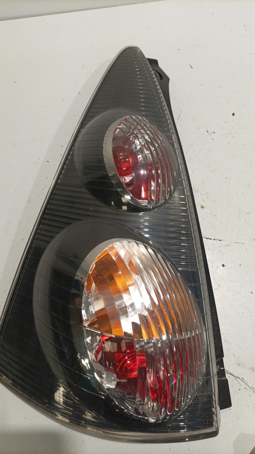 Fanale posteriore principale sinistro (luci) CITROEN C1 1 PHASE 2 Gasolina - 1